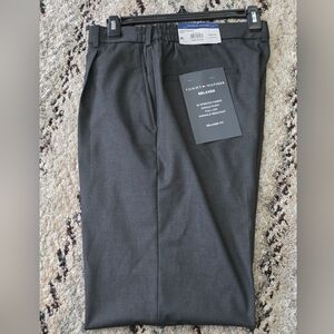 Tommy Hilfiger Mens Pants 33x32 Charcoal Modern Wrinkle Free NWT Career $95